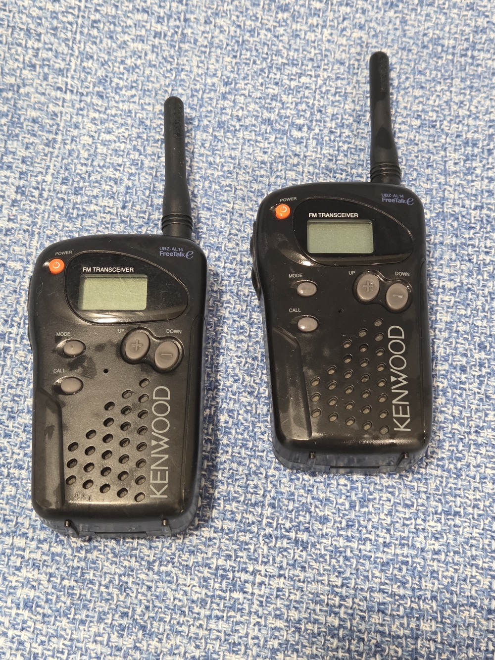 Kenwood FreeTalk UBZ-AL14 Pair of two-way radio 14-channel capacity 2 Mile Range